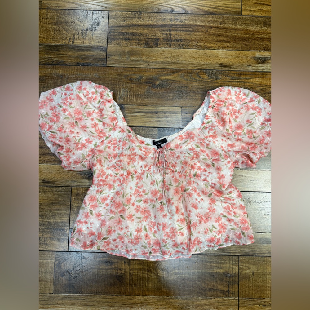 Lulus floral top
